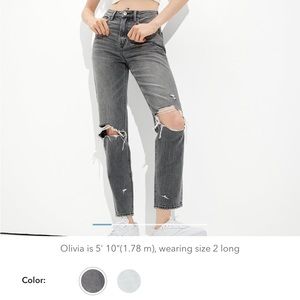 AE Ripped Highest Waist Mom Jean black wash size 10